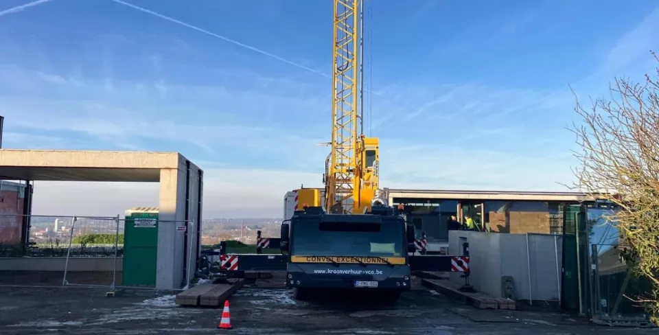 Glas plaatsen in kluisbergen