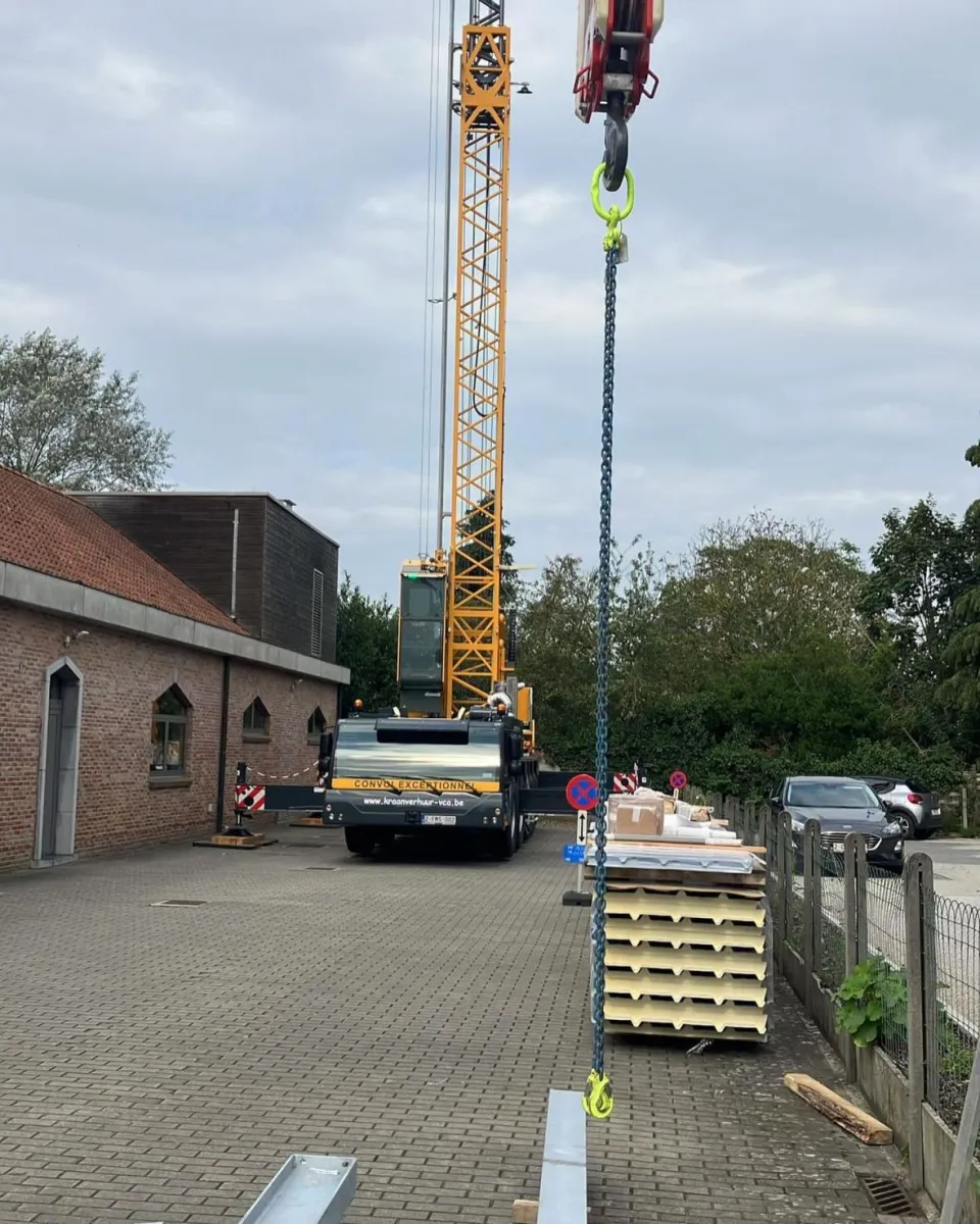 Onze mobiele torenkraan in eke aan de slag