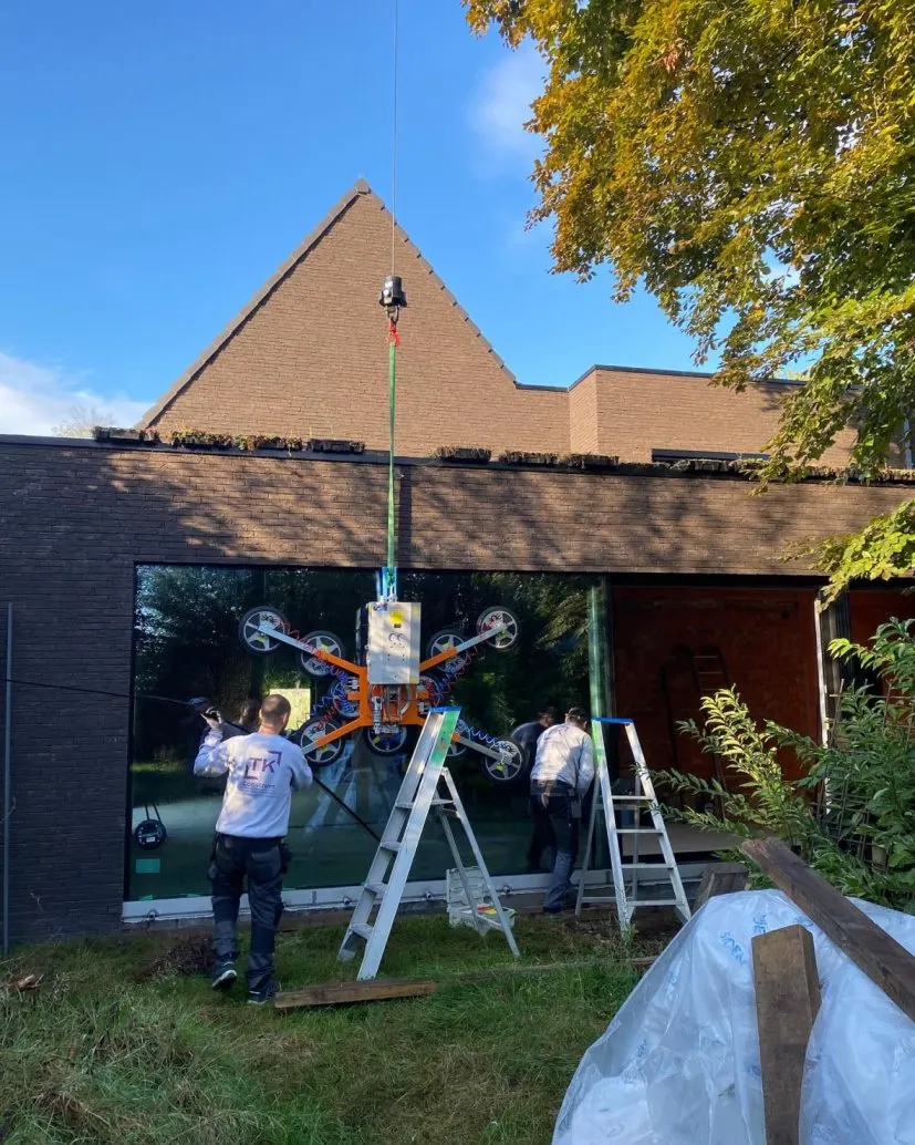 Ruit van 700 kg te lokeren