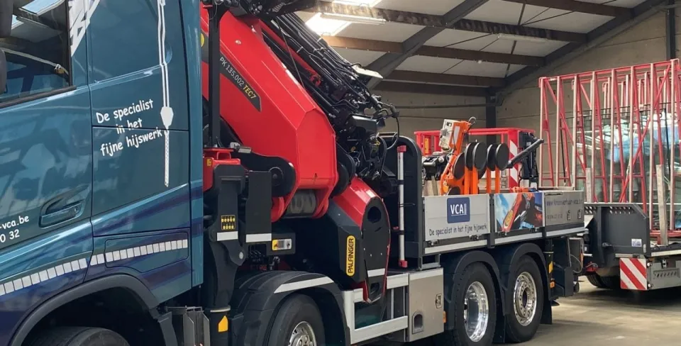 Onze autolaadkraan palfinger pk 135 002