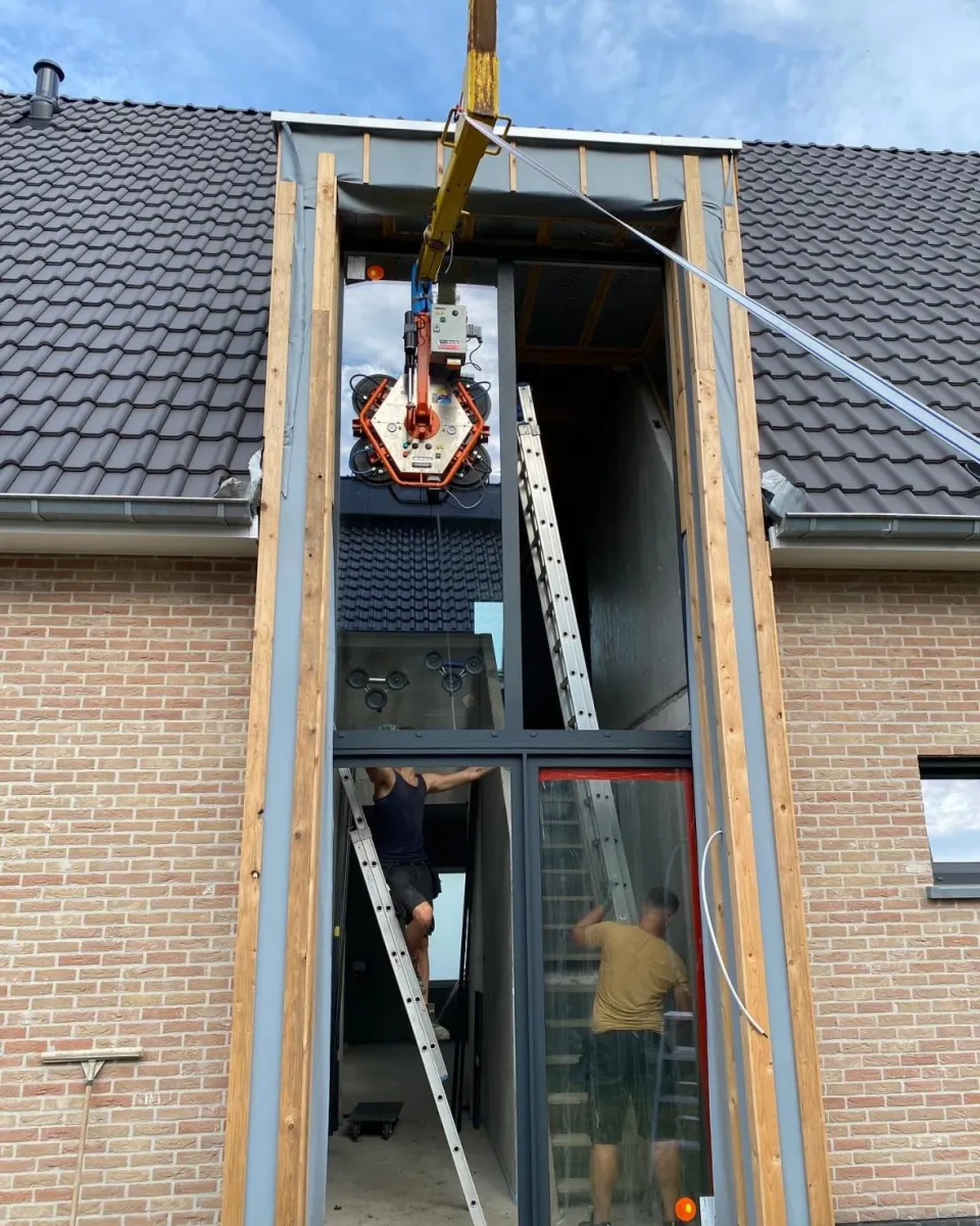 Plaatsen glas in mill noord brabant nederland