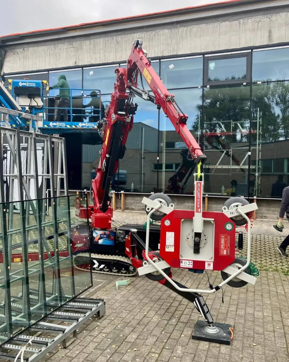 Minihijskraan in Zedelgem