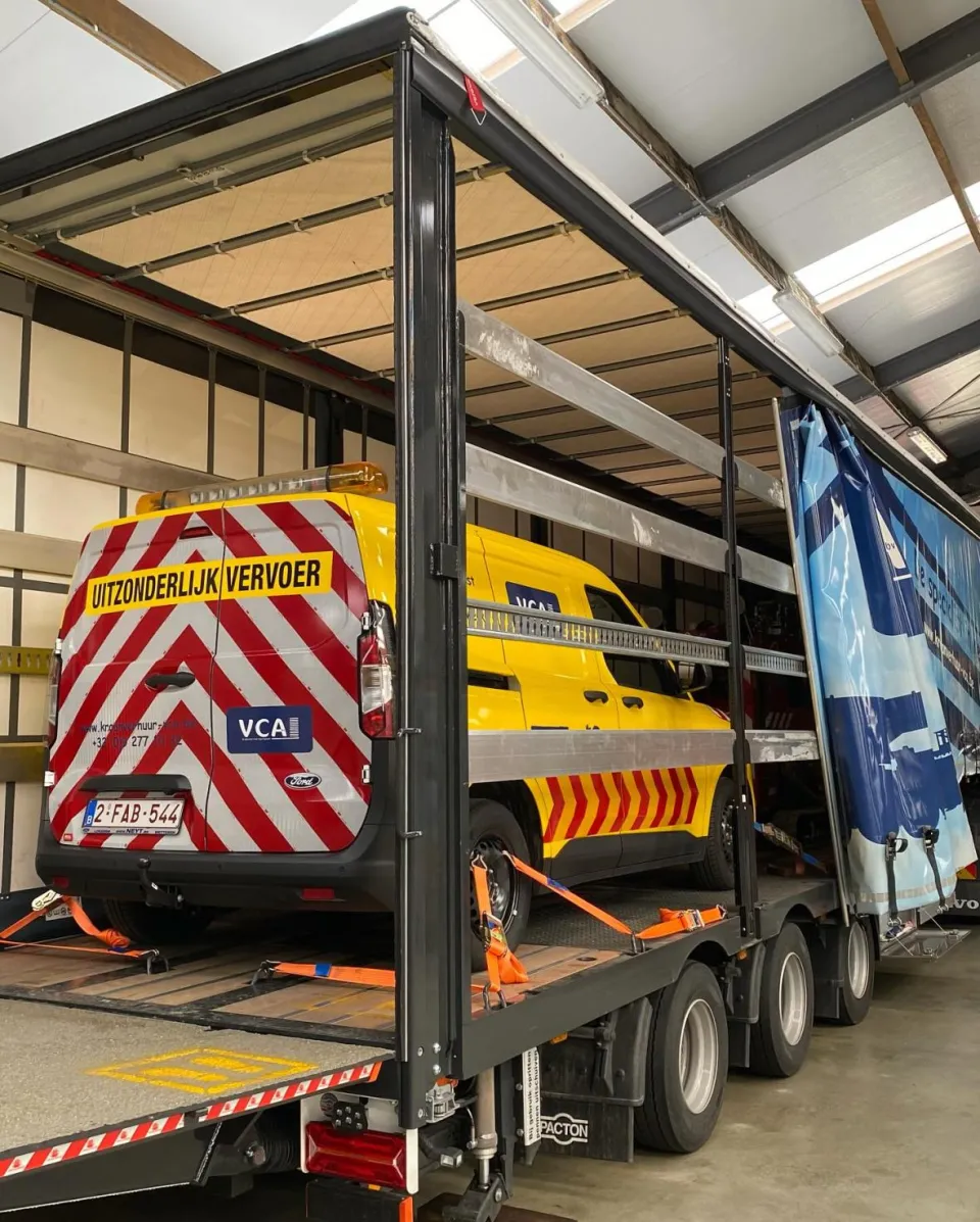Transport naar genk