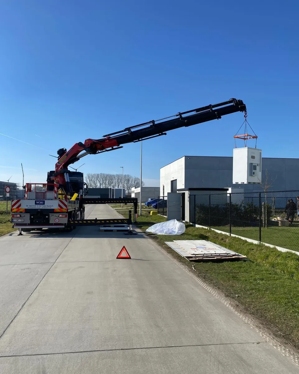 Een stevige dag voor onze autolaadkraan
